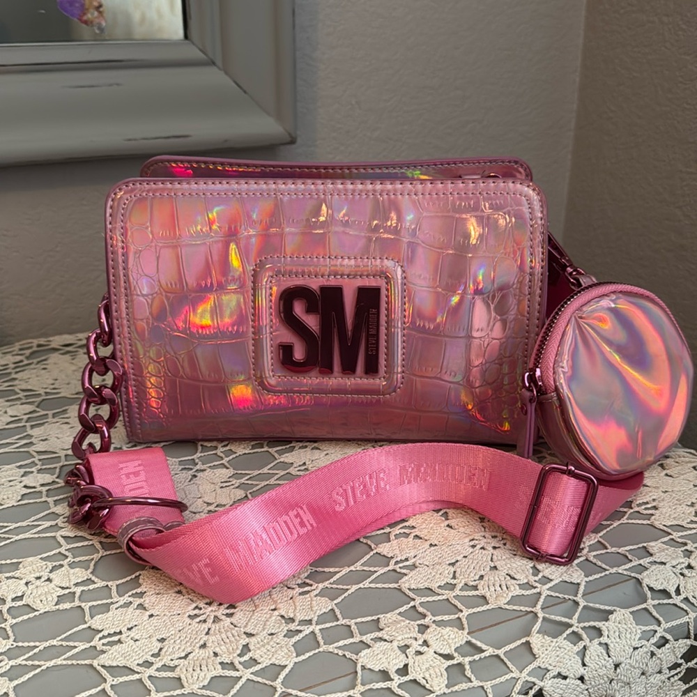 STEVE MADDEN ‘BLIMA’ PINK IRIDESCENT CROSSBODY BAG